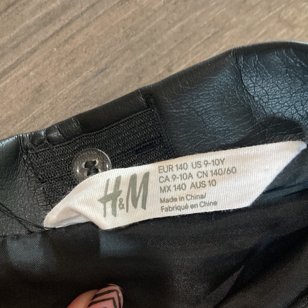 H&M Circle Mini Skirt - Picture 3 of 5